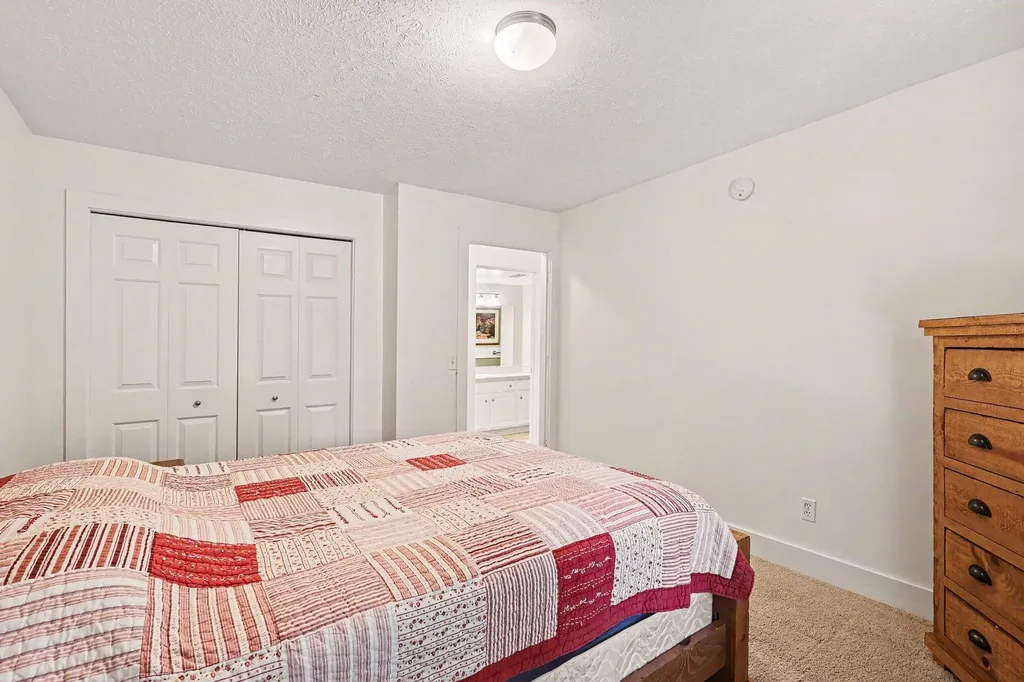 4684 Stonewood Court Georgetown Charter Township MI 49426