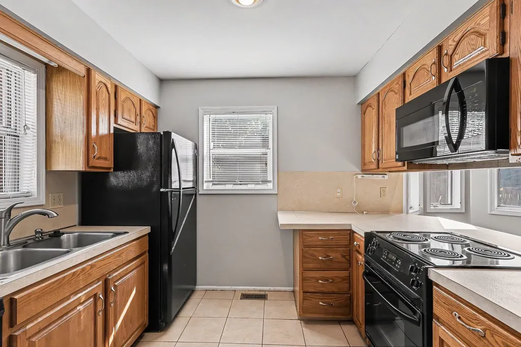 3124 Old Kent Road SE Kentwood City MI 49512