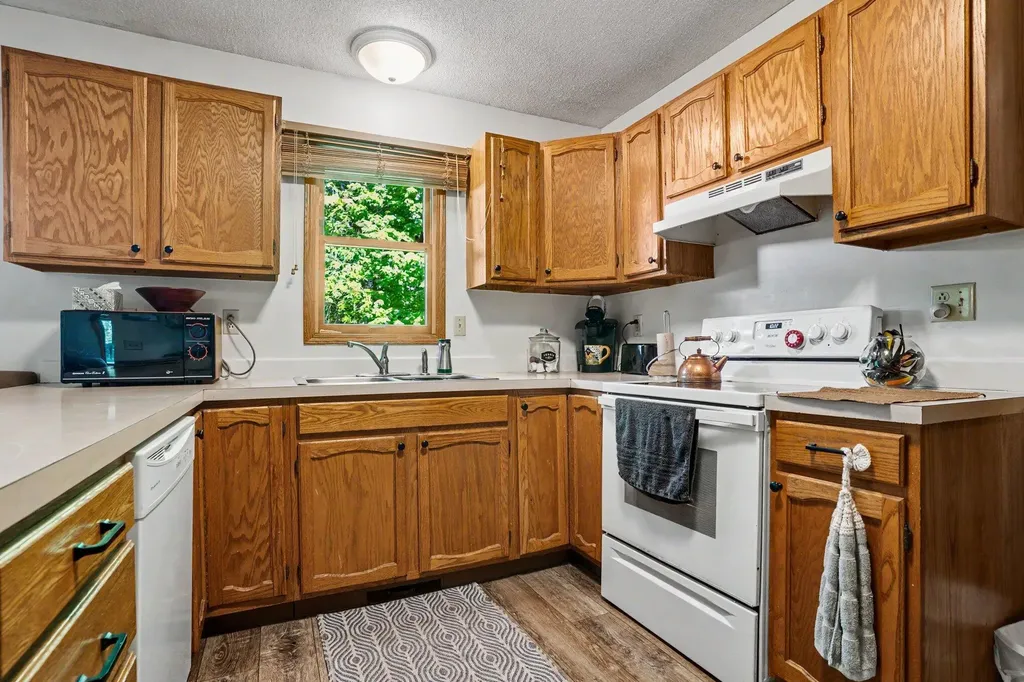 18341-43 148th Avenue Spring Lake Township MI 49456