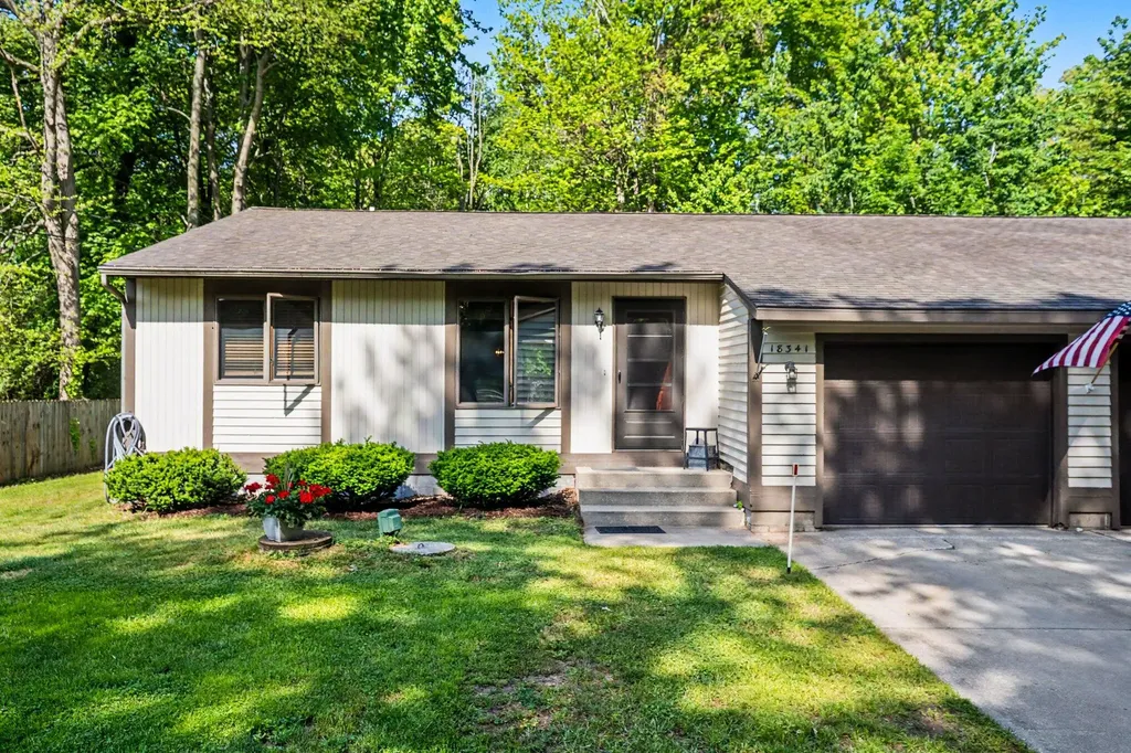 18341-43 148th Avenue Spring Lake Township MI 49456