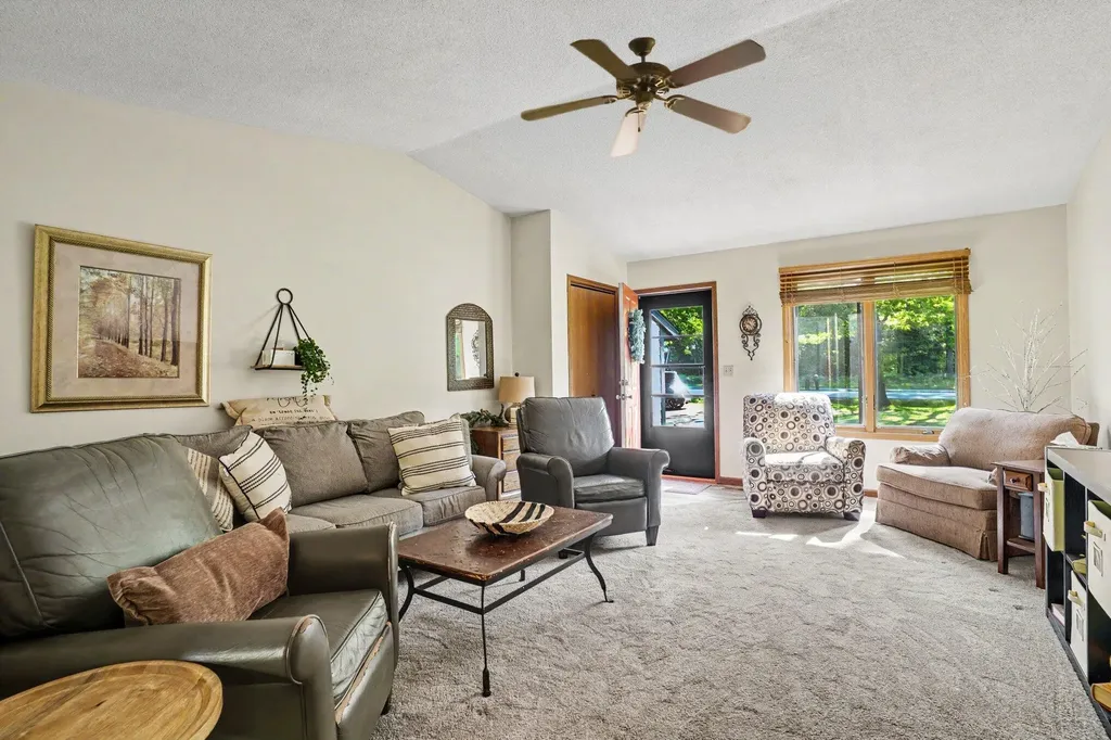 18341-43 148th Avenue Spring Lake Township MI 49456