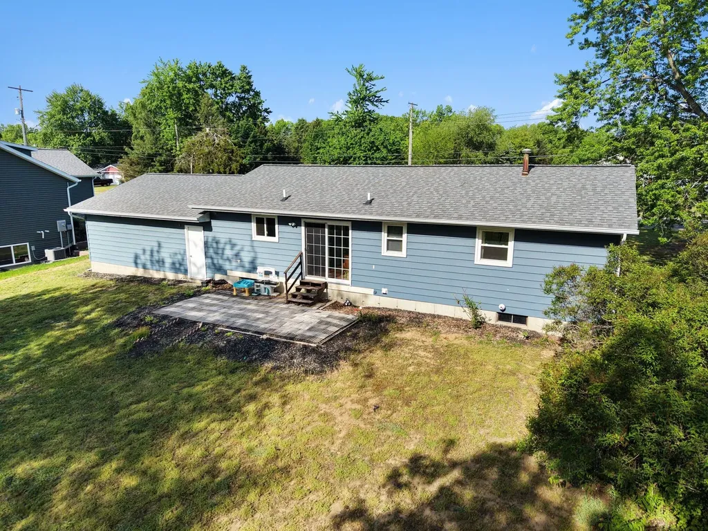 3562 142nd Avenue Holland Charter Township MI 49424