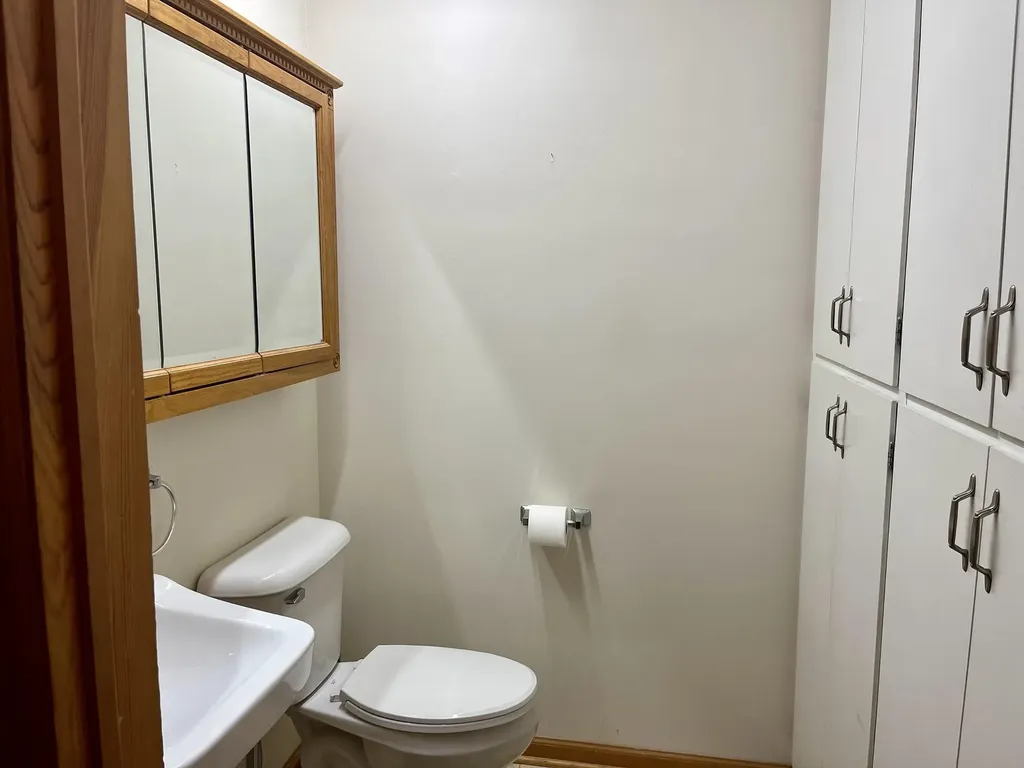 1892 Crestwood Lane Norton Shores City MI 49441