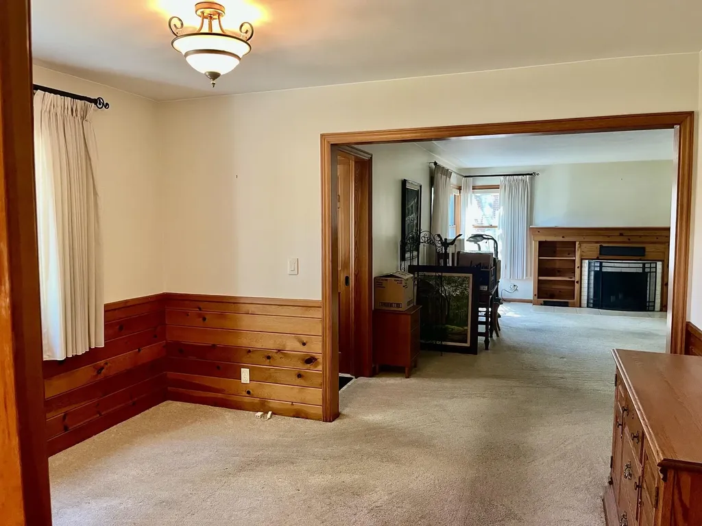 1892 Crestwood Lane Norton Shores City MI 49441