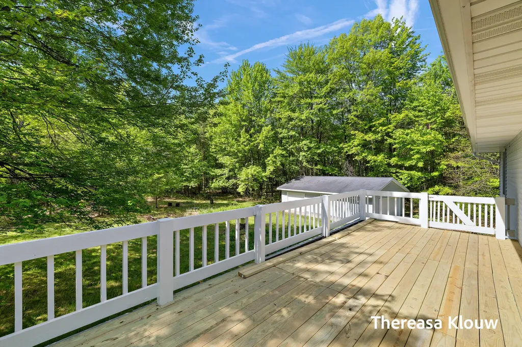 6969 E Pontaluna Road Fruitport Charter Township MI 49415