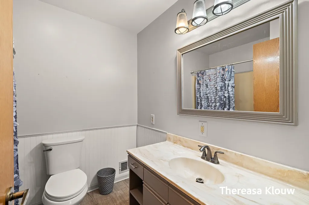 6969 E Pontaluna Road Fruitport Charter Township MI 49415