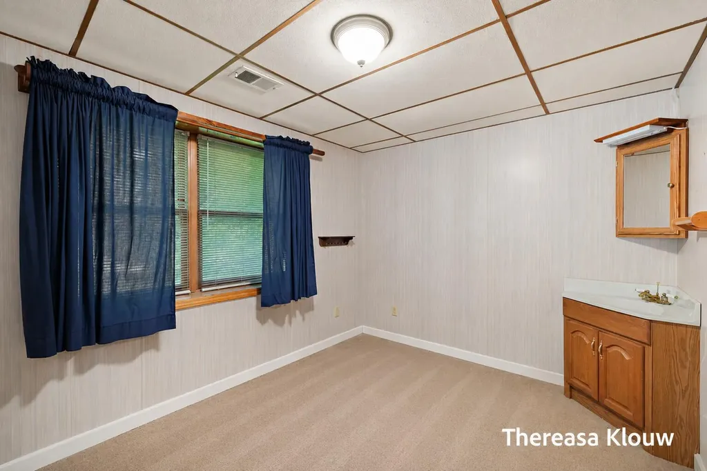 6969 E Pontaluna Road Fruitport Charter Township MI 49415
