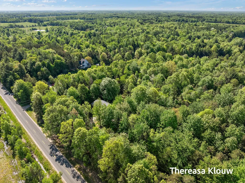6969 E Pontaluna Road Fruitport Charter Township MI 49415