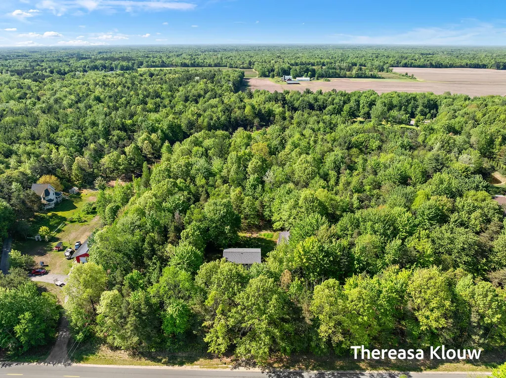 6969 E Pontaluna Road Fruitport Charter Township MI 49415