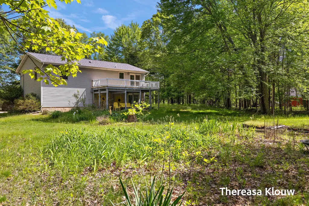6969 E Pontaluna Road Fruitport Charter Township MI 49415