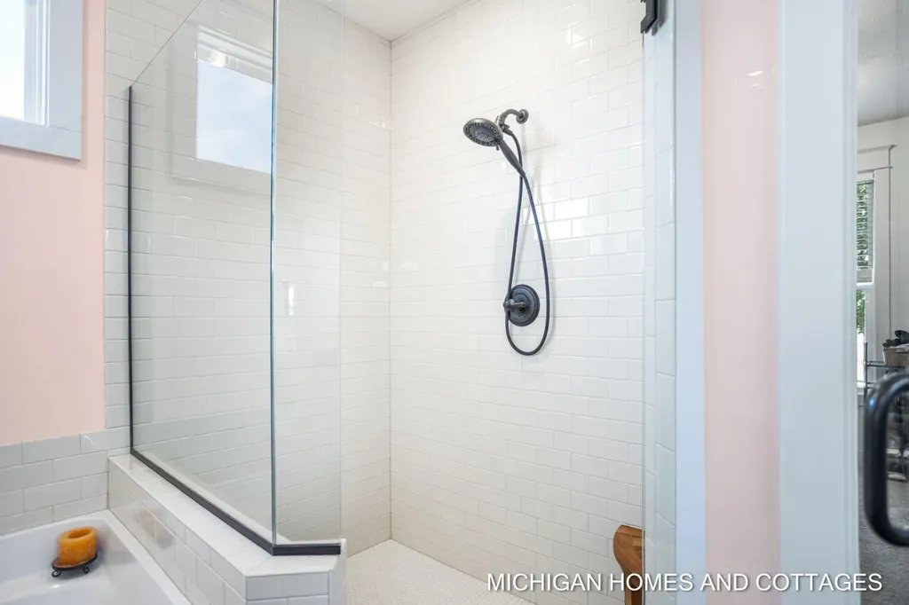 4401 Grand Point Holland Charter Township MI 49424