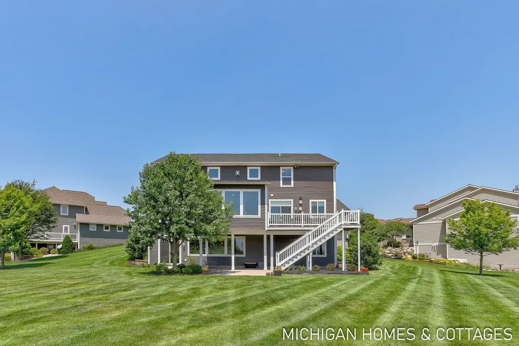 4401 Grand Point Holland Charter Township MI 49424