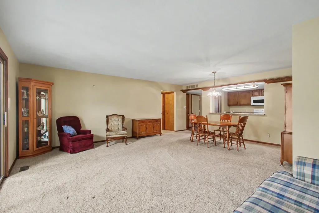 293 Chatham Avenue Holland City MI 49423