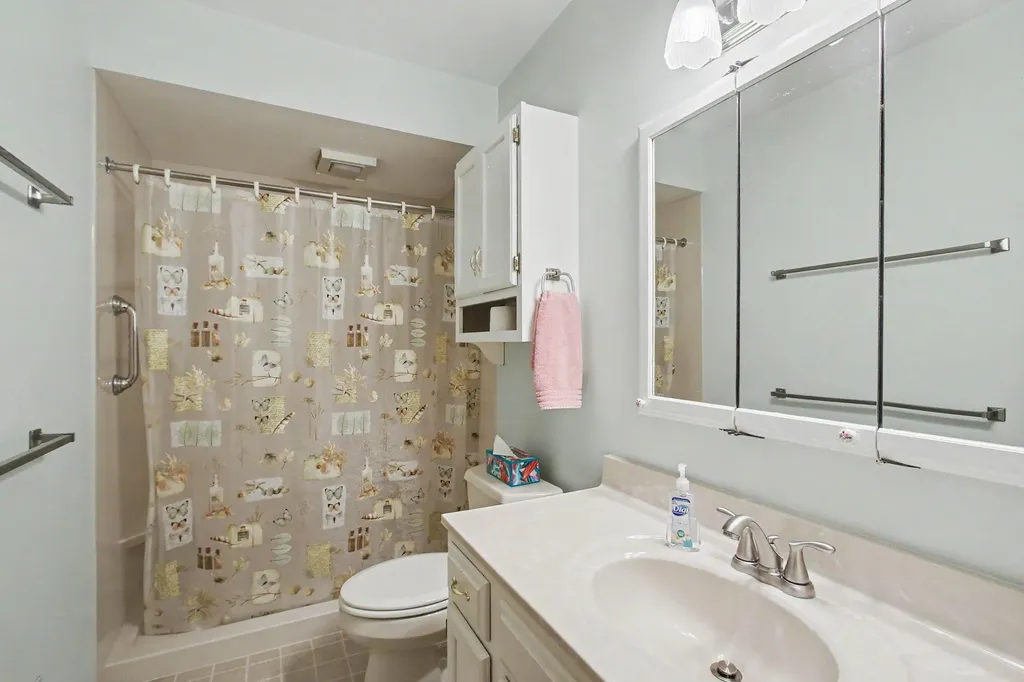 293 Chatham Avenue Holland City MI 49423