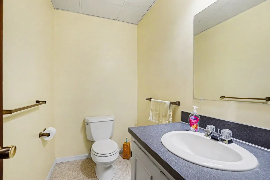 1060 N Meadowbrook Road Unknown City MI 49349
