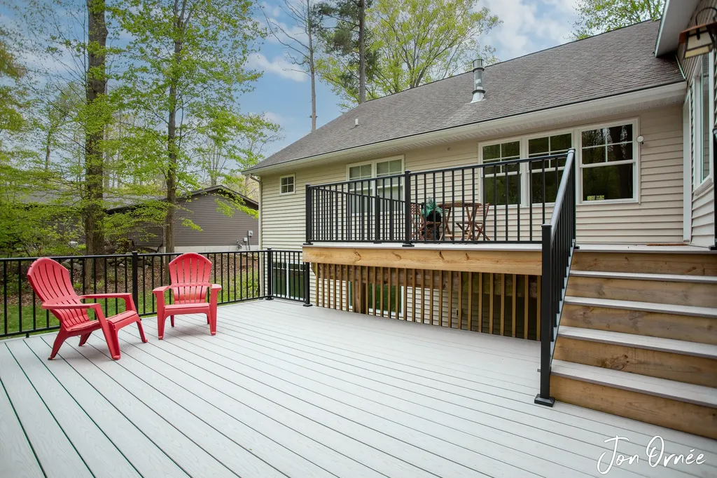 3359 Gaslight Lane Saugatuck Township MI 49453