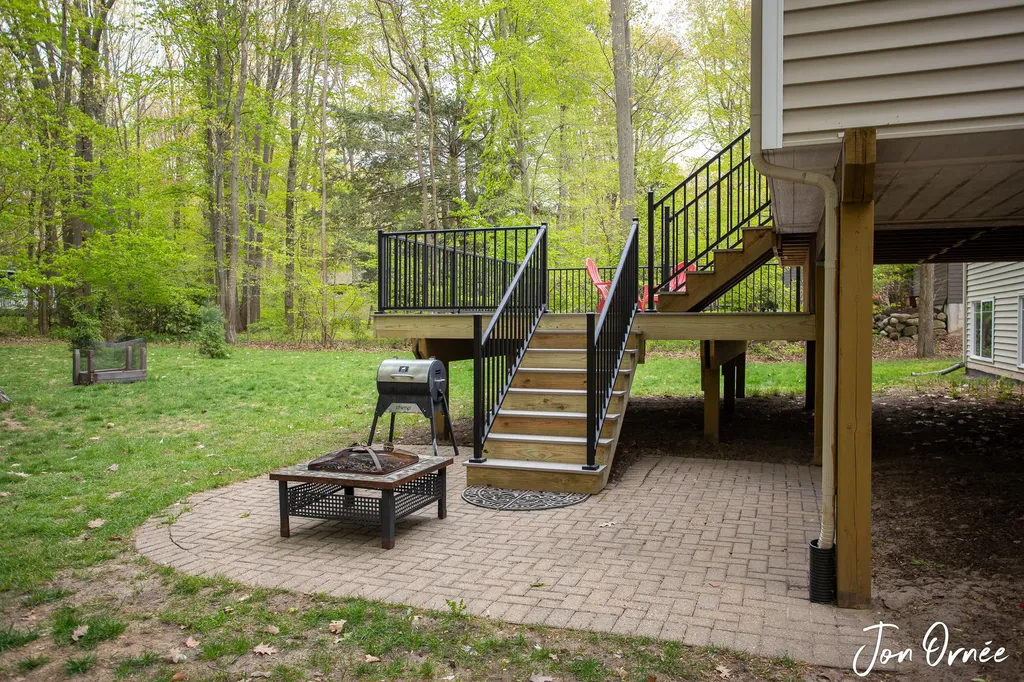 3359 Gaslight Lane Saugatuck Township MI 49453