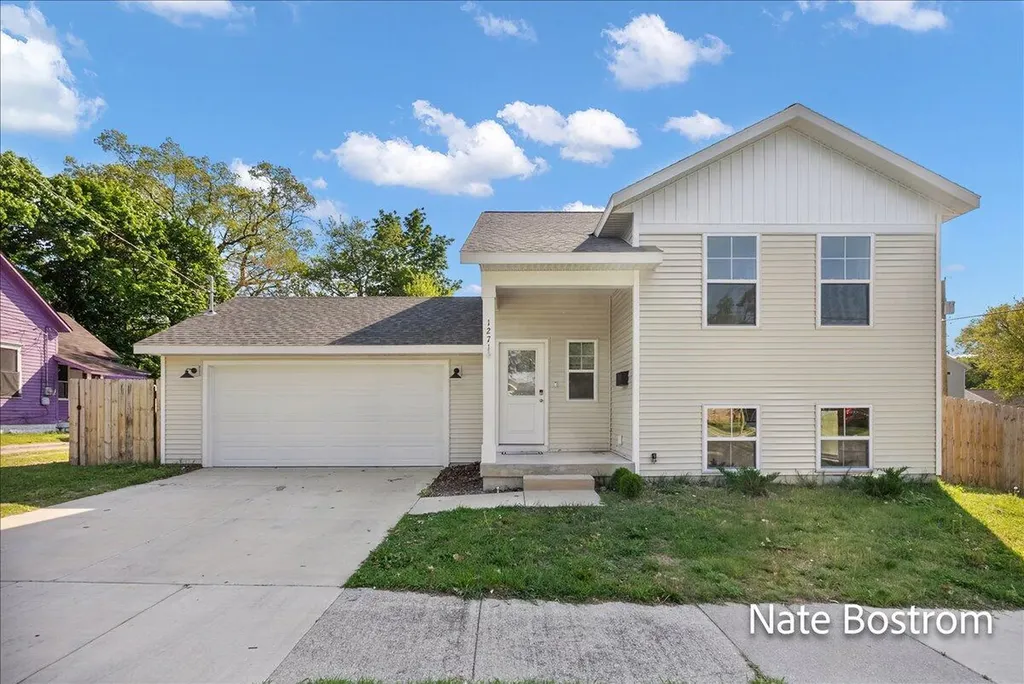 1271 Spring Street Muskegon City MI 49442