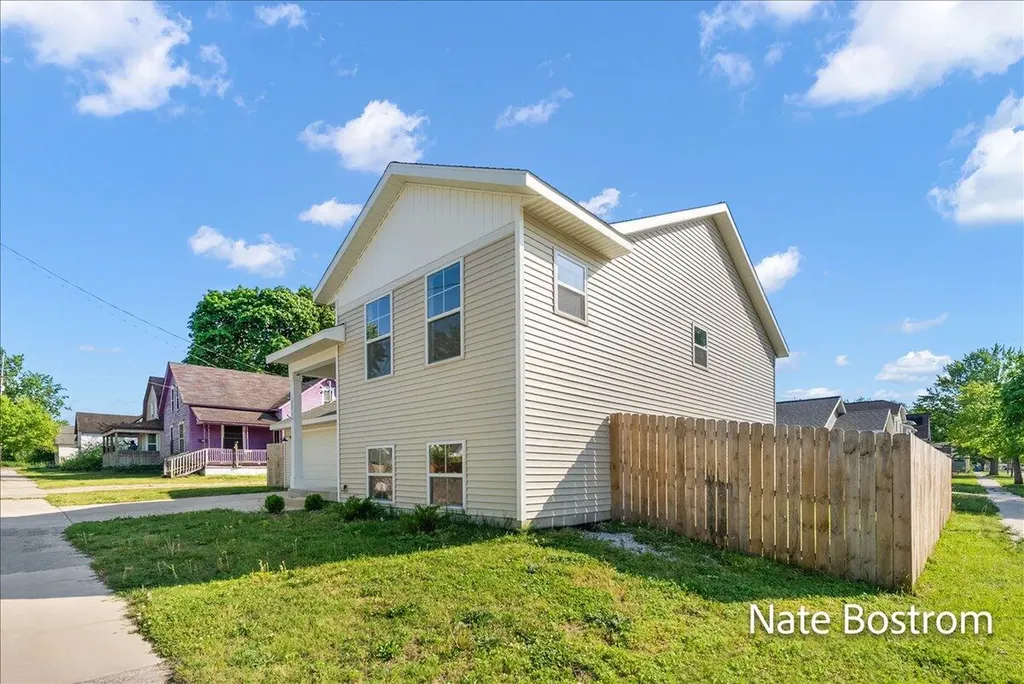 1271 Spring Street Muskegon City MI 49442