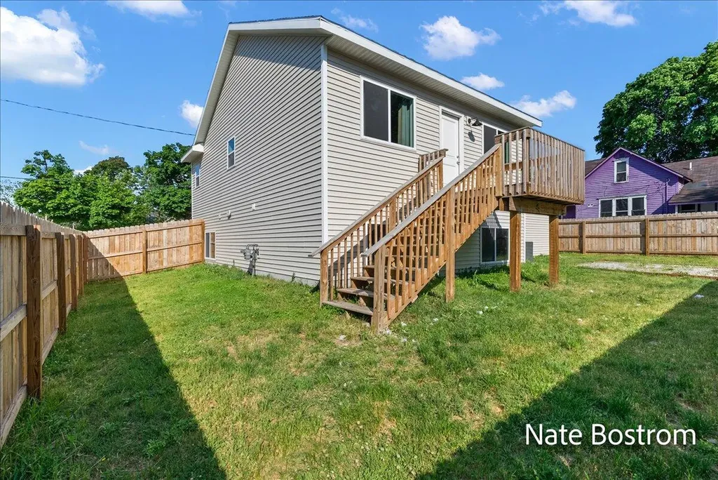 1271 Spring Street Muskegon City MI 49442