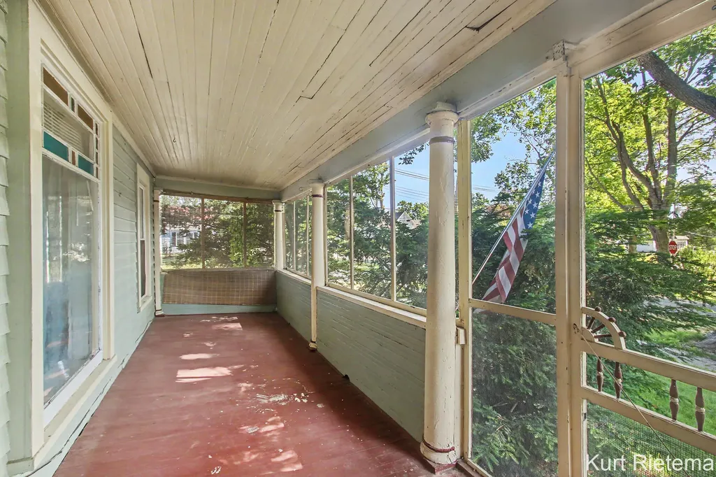 220 Hamilton Avenue Bangor City MI 49013