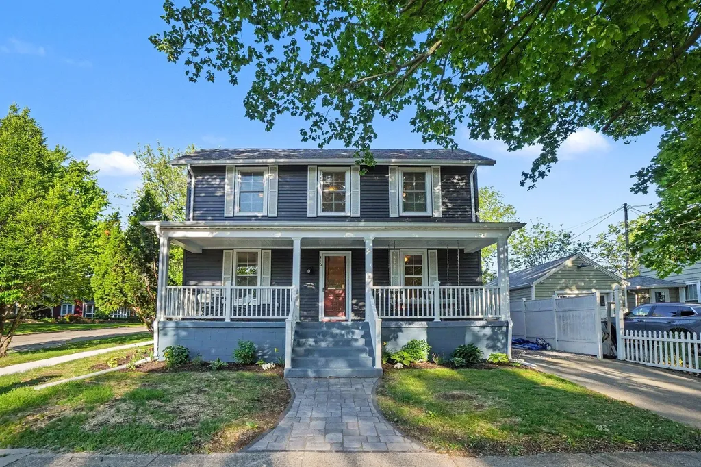 416 Center Street South Haven City MI 49090