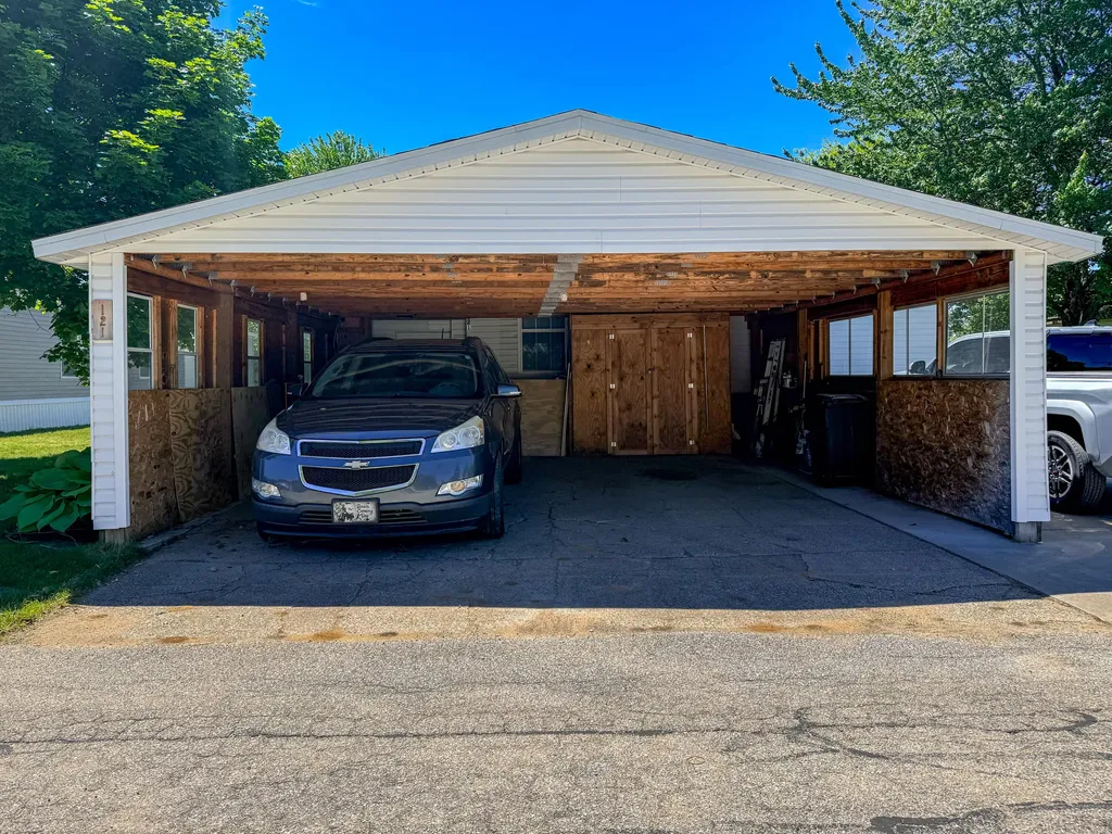 121 Elm Court Muskegon Charter Township MI 49445