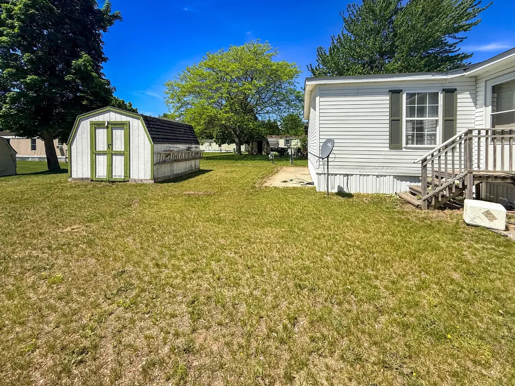 121 Elm Court Muskegon Charter Township MI 49445