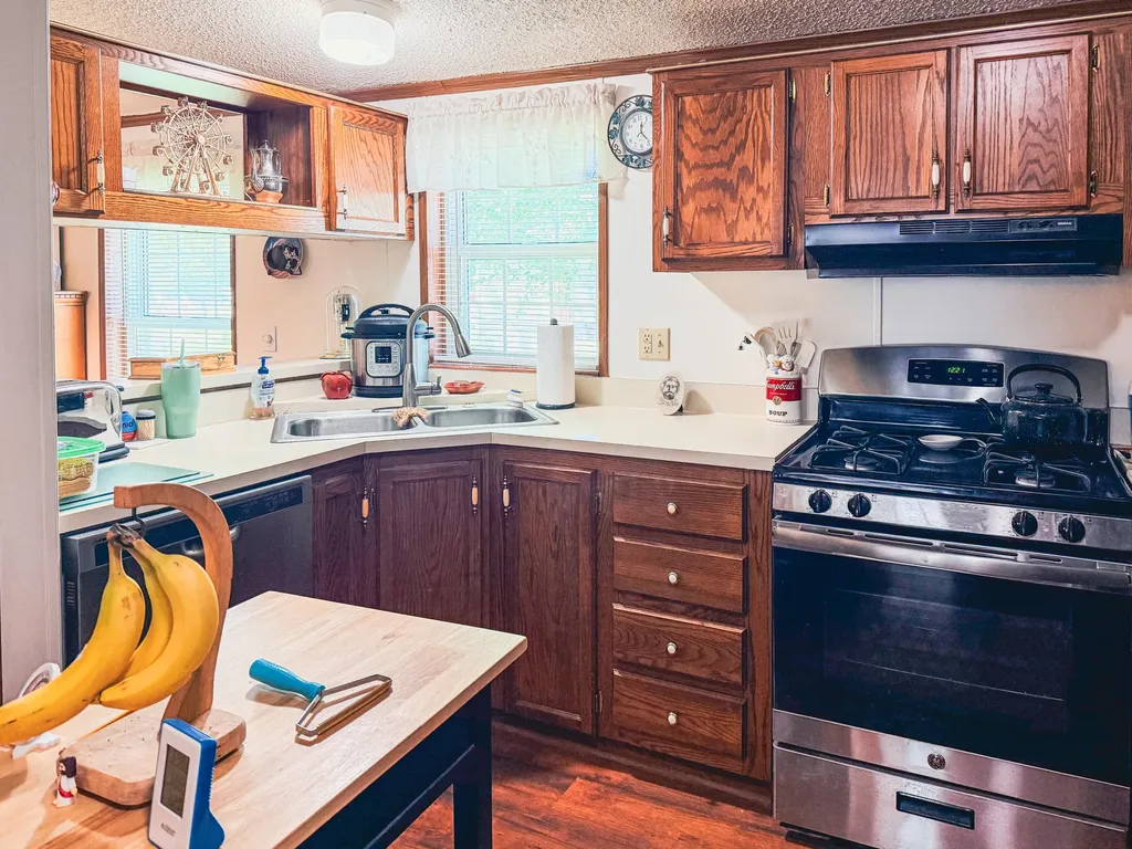 121 Elm Court Muskegon Charter Township MI 49445