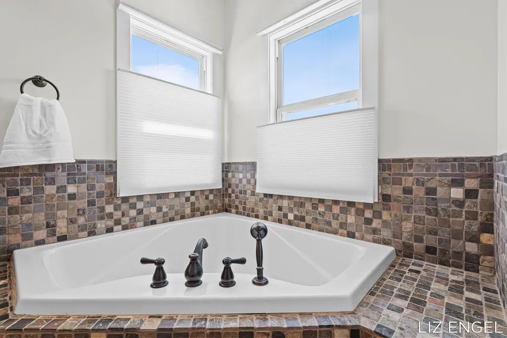 6689 Yamoto Way Saugatuck Township MI 49408