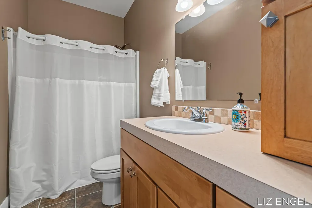 6689 Yamoto Way Saugatuck Township MI 49408