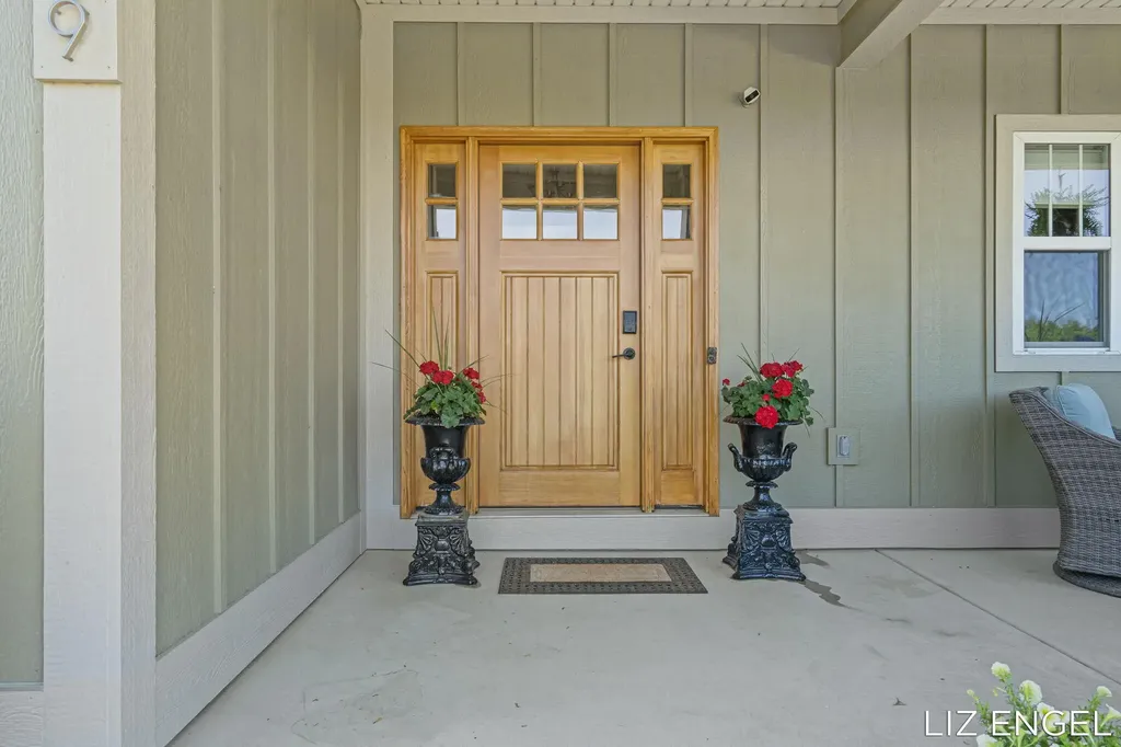 6689 Yamoto Way Saugatuck Township MI 49408