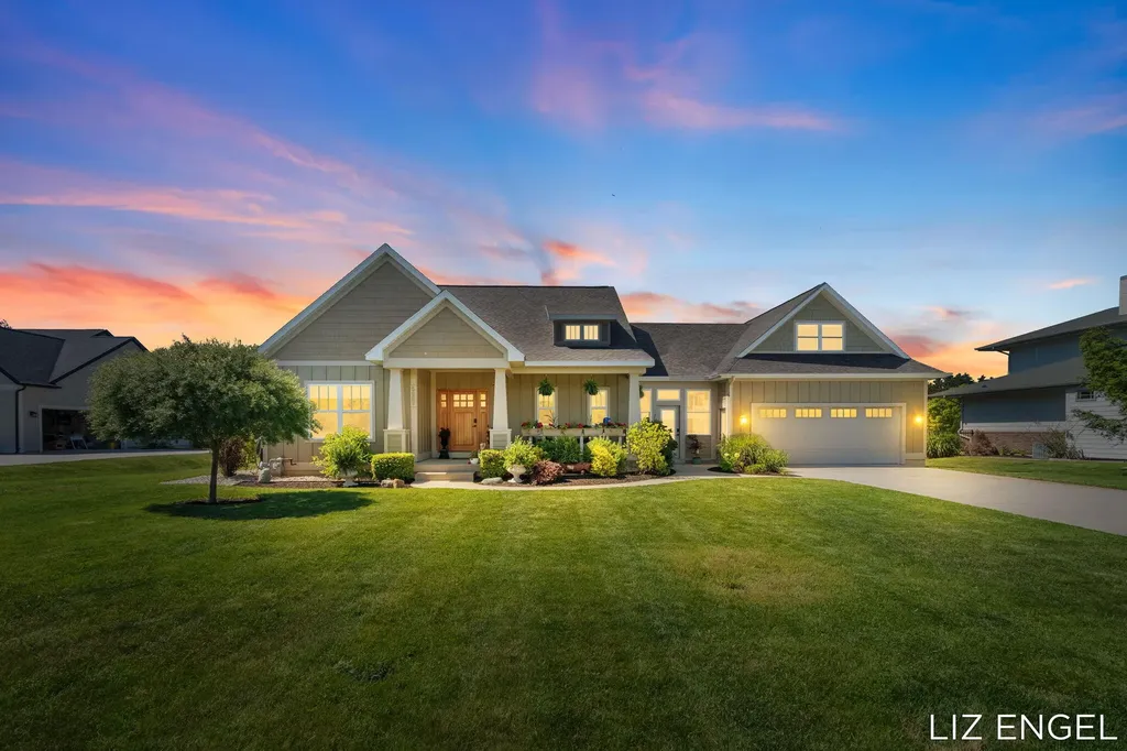 6689 Yamoto Way Saugatuck Township MI 49408