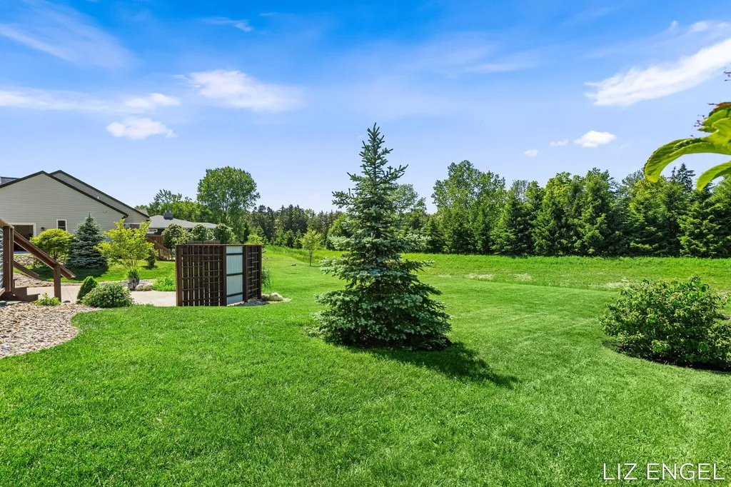 6689 Yamoto Way Saugatuck Township MI 49408