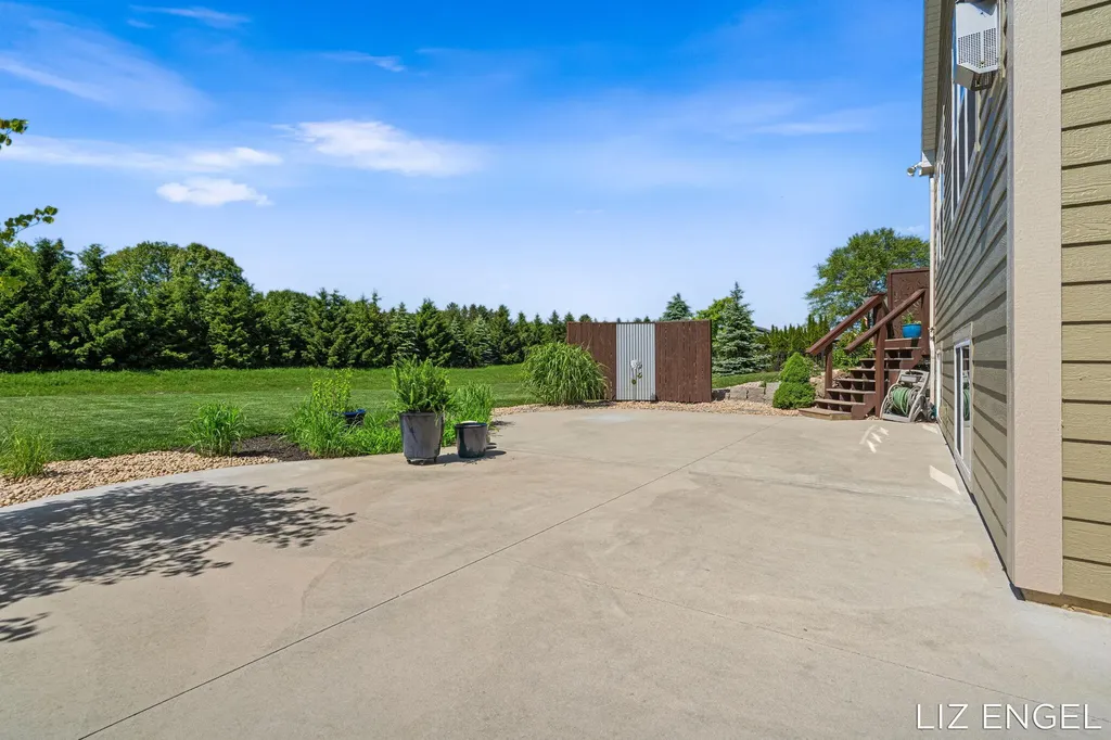 6689 Yamoto Way Saugatuck Township MI 49408