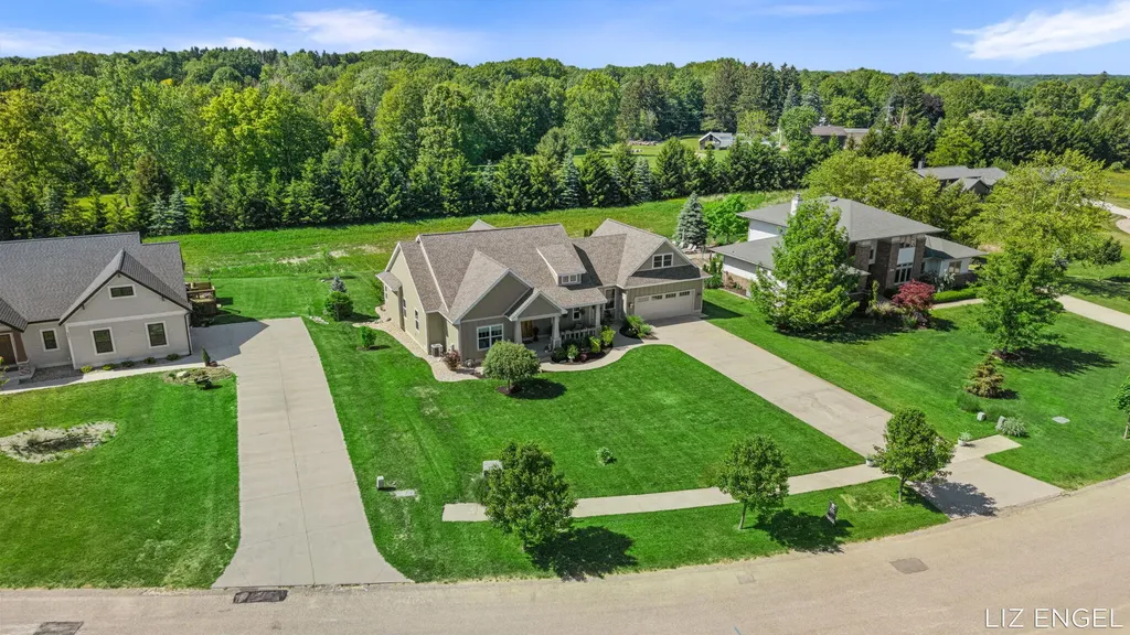 6689 Yamoto Way Saugatuck Township MI 49408