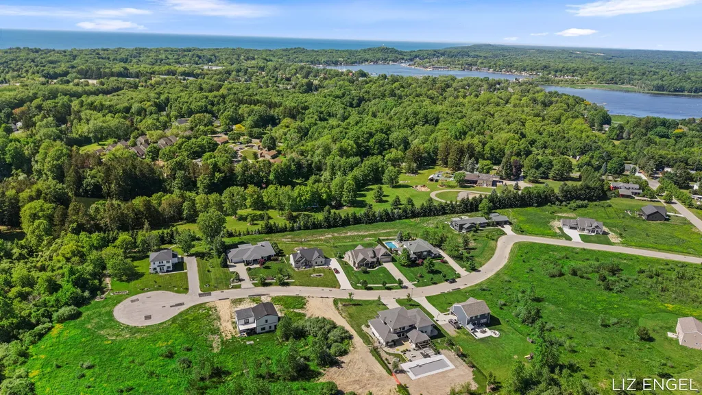 6689 Yamoto Way Saugatuck Township MI 49408
