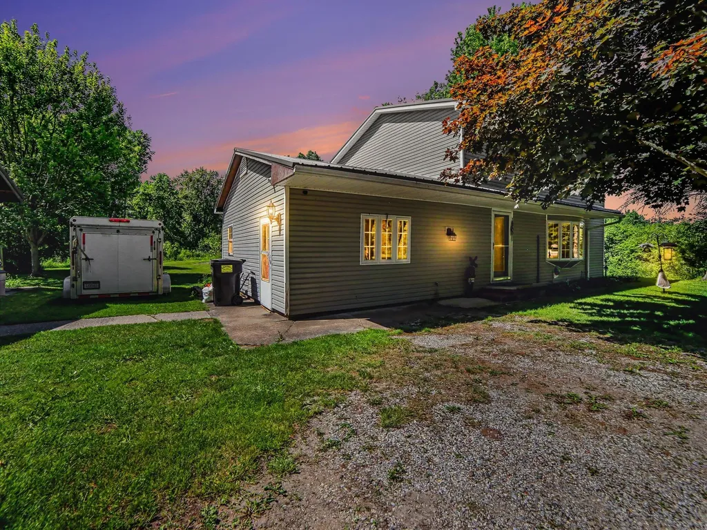 3131 Riley Thompson Road Dalton Township MI 49457