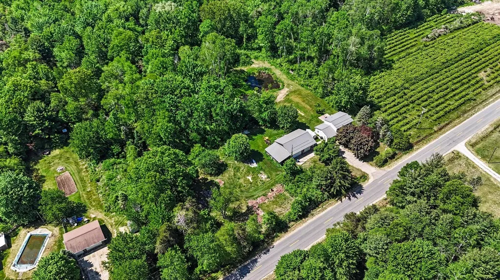 3131 Riley Thompson Road Dalton Township MI 49457
