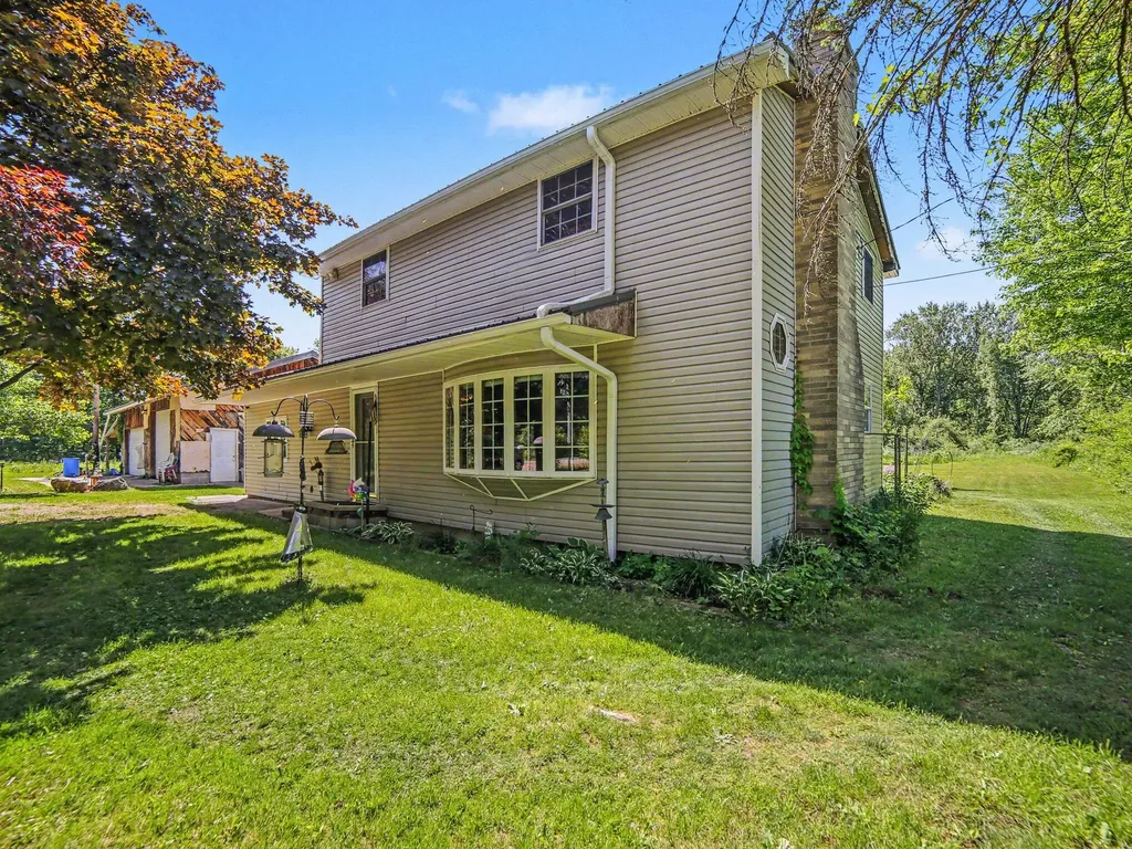3131 Riley Thompson Road Dalton Township MI 49457