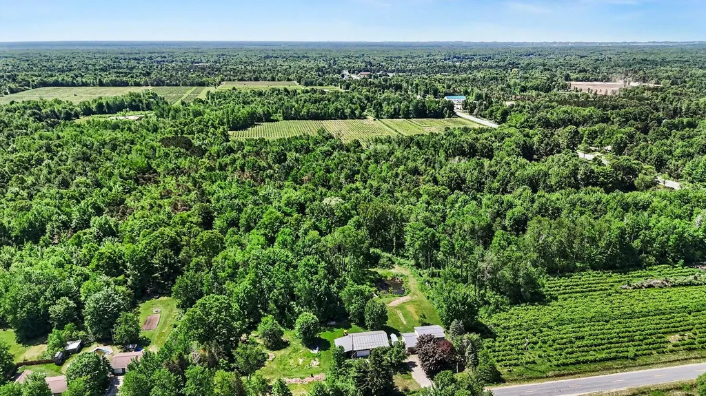 3131 Riley Thompson Road Dalton Township MI 49457