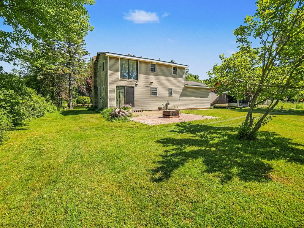 3131 Riley Thompson Road Dalton Township MI 49457