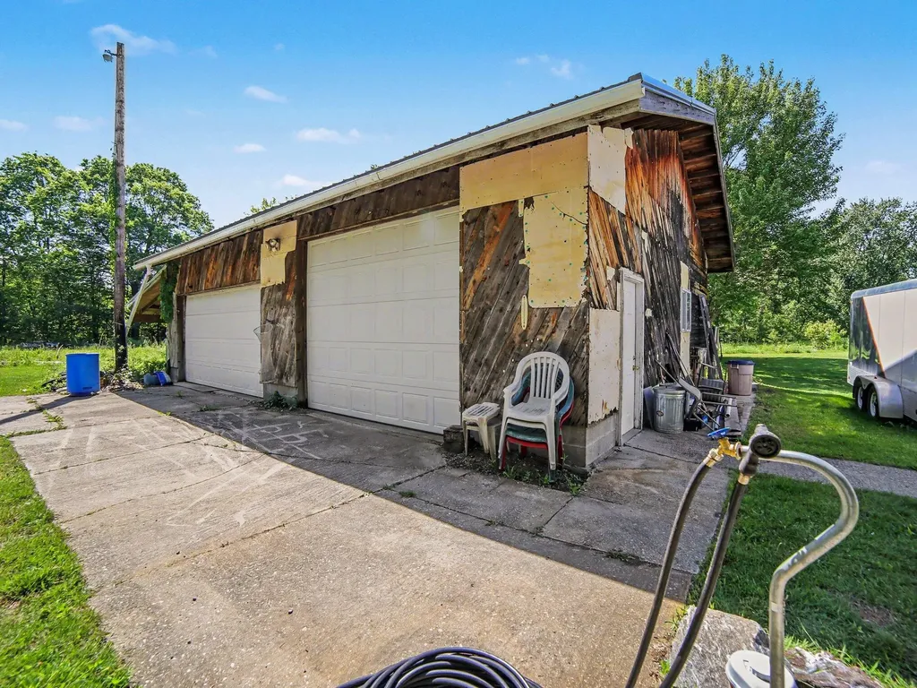 3131 Riley Thompson Road Dalton Township MI 49457