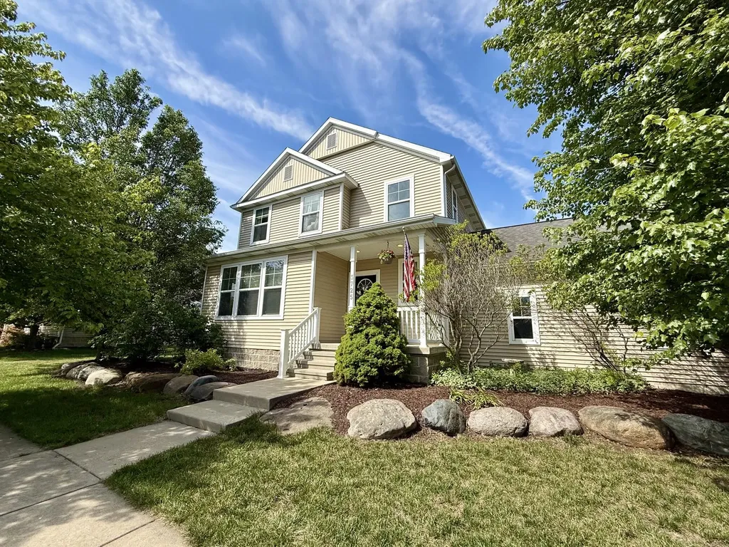 3725 Shearwater Lane East Lansing City MI 48823