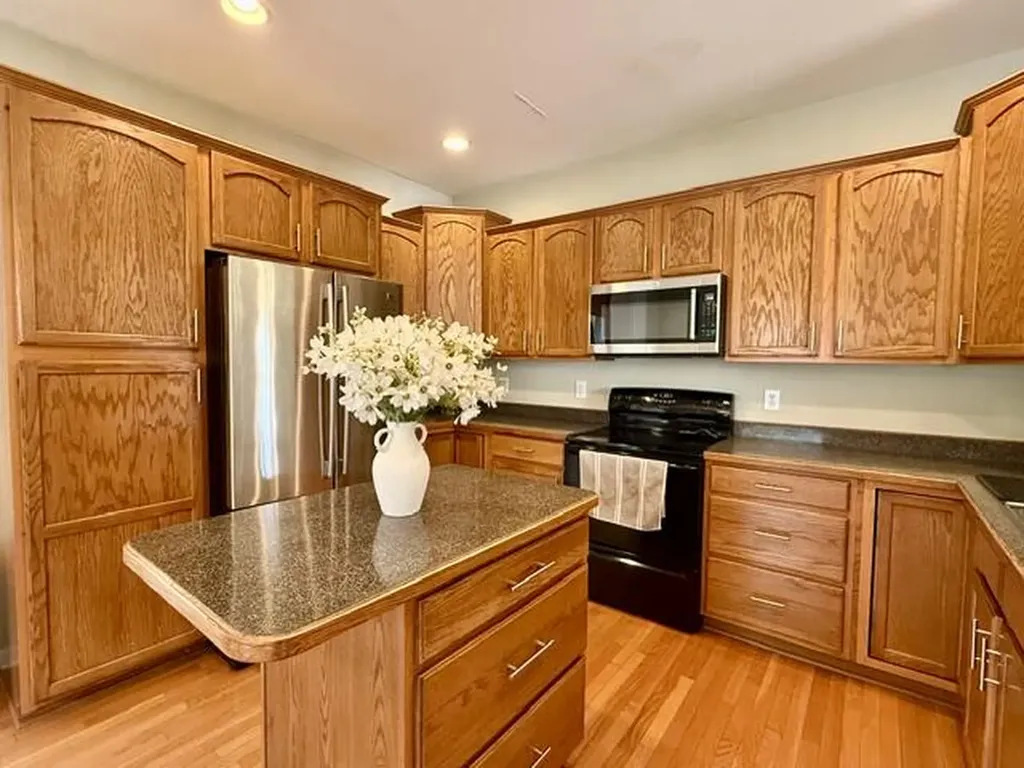 3725 Shearwater Lane East Lansing City MI 48823