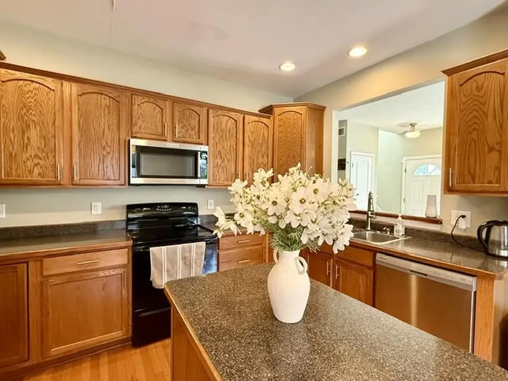 3725 Shearwater Lane East Lansing City MI 48823