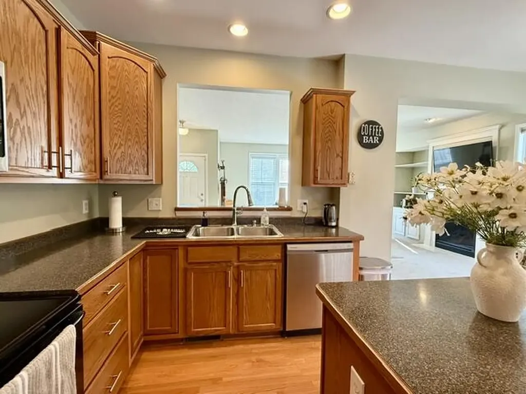 3725 Shearwater Lane East Lansing City MI 48823
