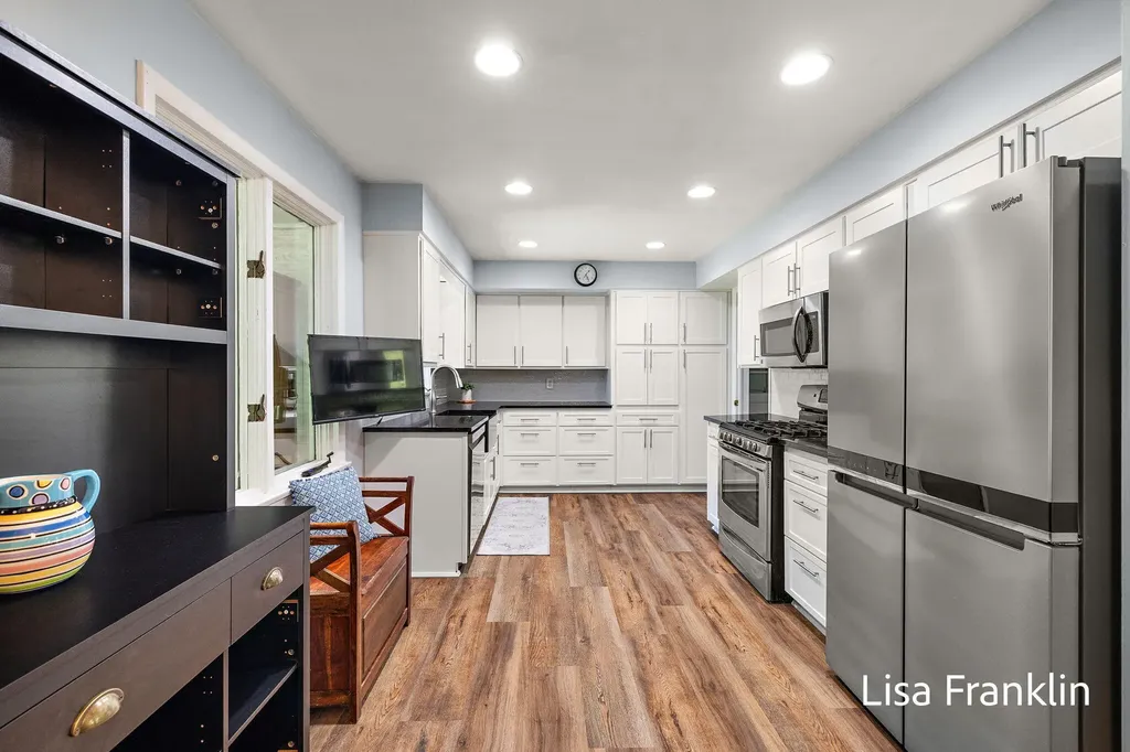 1007 Orchard Avenue Grand Haven City MI 49417