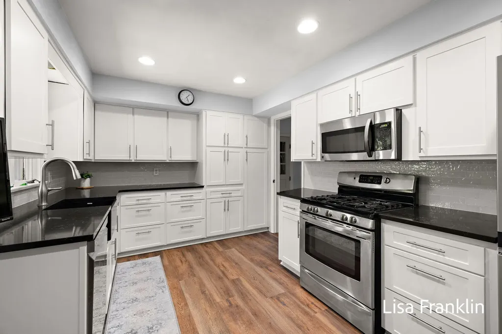 1007 Orchard Avenue Grand Haven City MI 49417