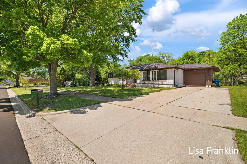 1007 Orchard Avenue Grand Haven City MI 49417